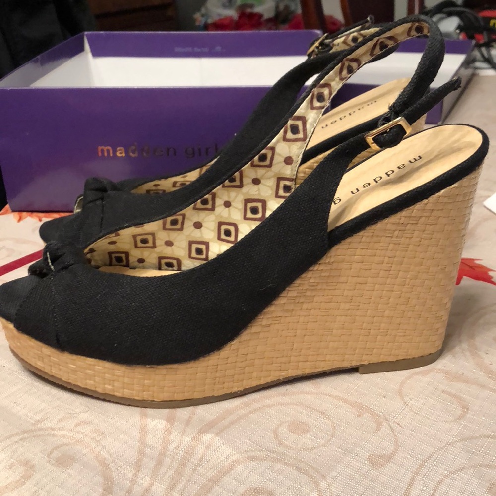 Madden girl size 10 platform shoes